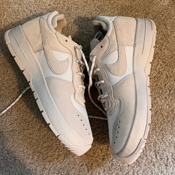 NEW Nike Air Force 1 Wild Sneakers Sz 8 Beige Light Orewood Brown - Picture 6 of 7